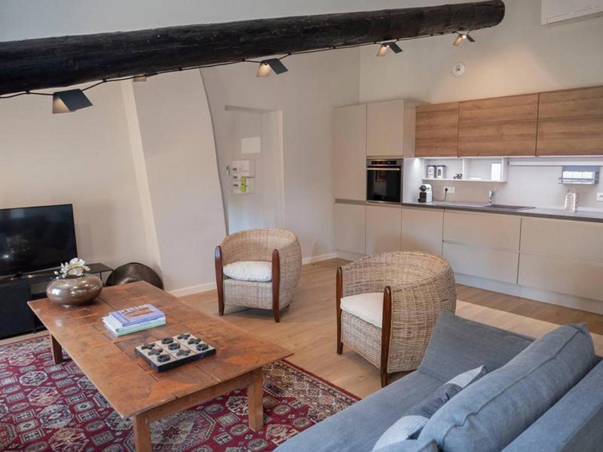 Cozy Nest In The Center Of Isle Sur La Sorgue For 4 People Apartamento LʼIsle-sur-la-Sorgue Exterior foto