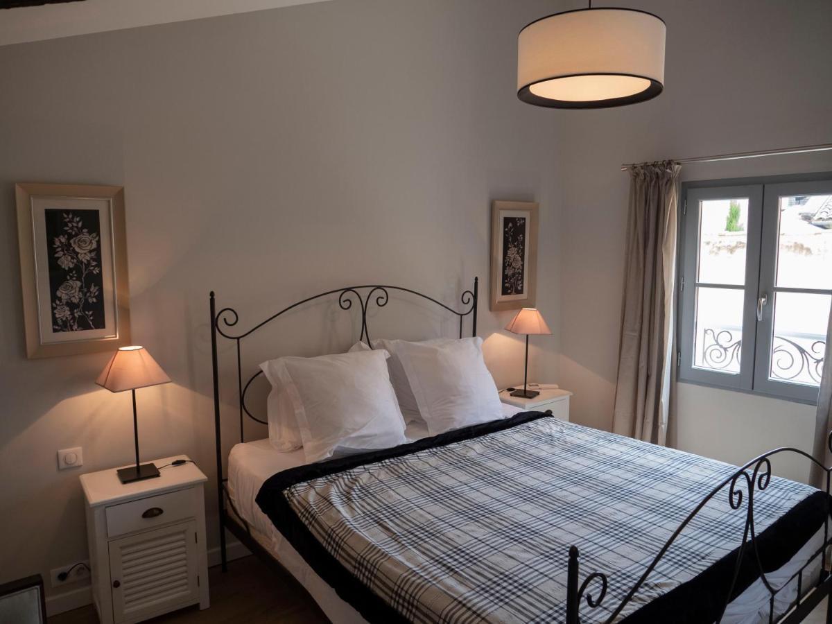 Cozy Nest In The Center Of Isle Sur La Sorgue For 4 People Apartamento LʼIsle-sur-la-Sorgue Exterior foto